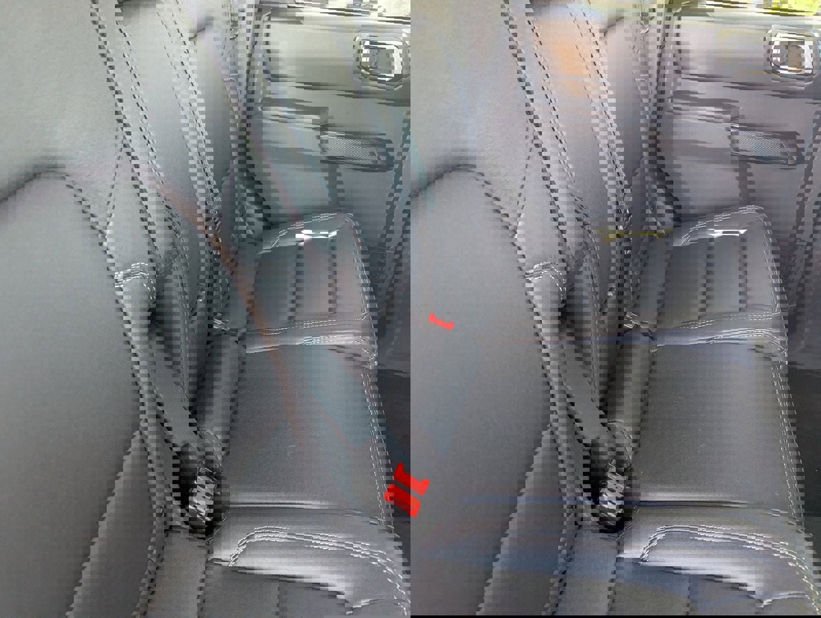 Certified 2025 Ford Bronco Badlands image 14