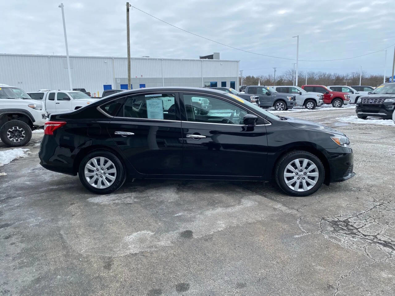 Used 2019 Nissan Sentra S image 6
