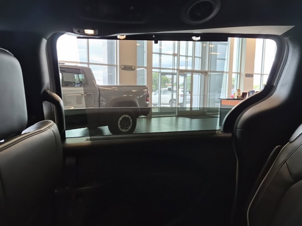 New 2026 Chrysler Pacifica Limited w/ S Appearance Package image 50