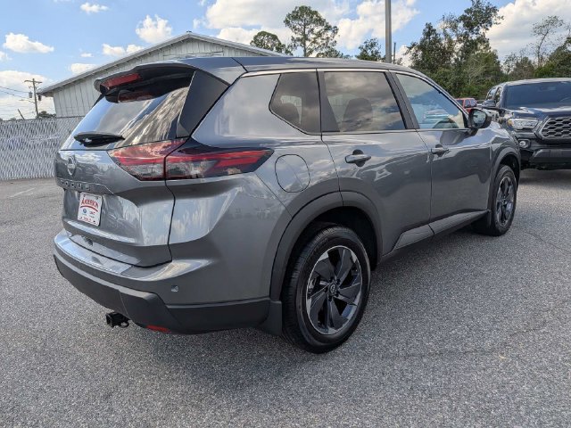 Used 2025 Nissan Rogue SV FWD image 4