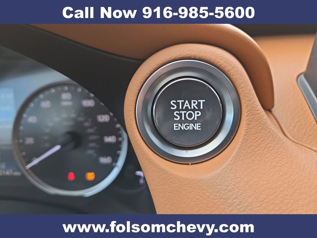Used 2023 Lexus IS 300 w/ Comfort Package image 19