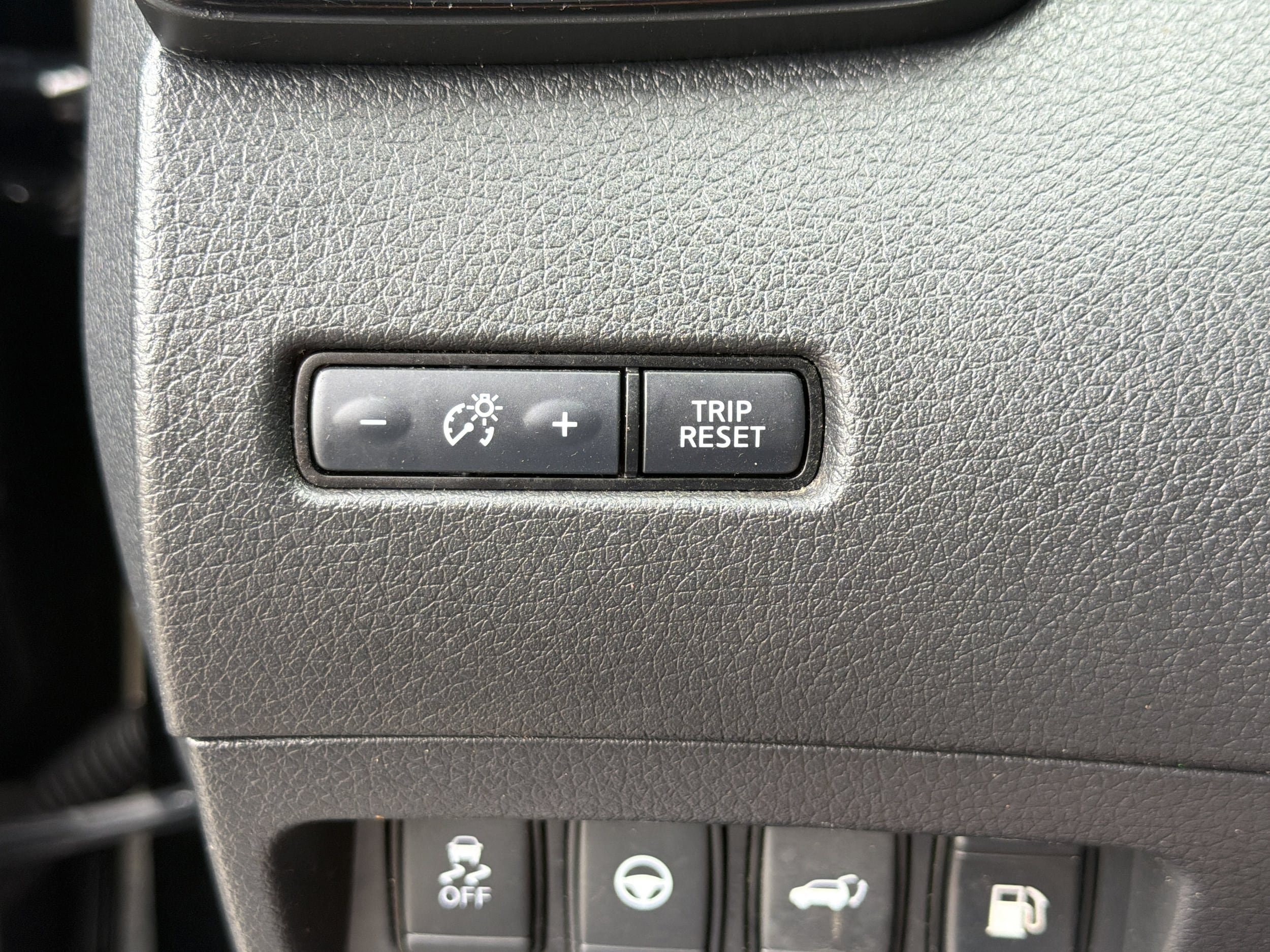 Used 2019 Nissan Rogue SL FWD image 17
