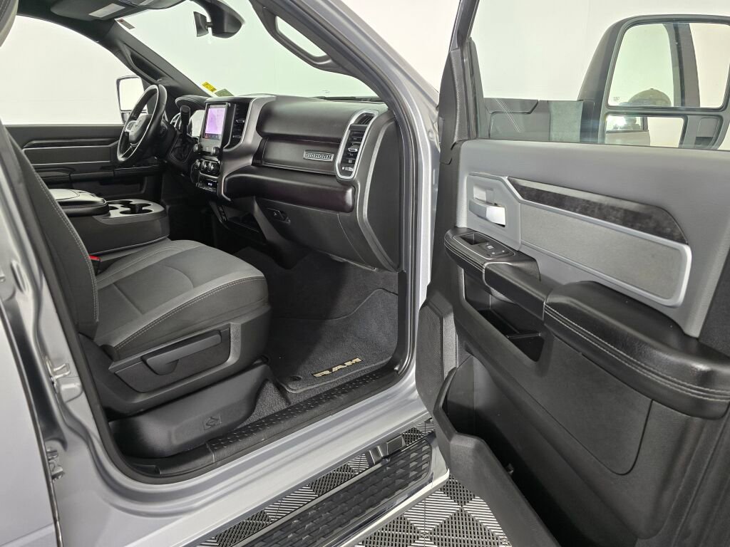 Used 2023 RAM 3500 Big Horn w/ Level 1 Equipment Group image 39