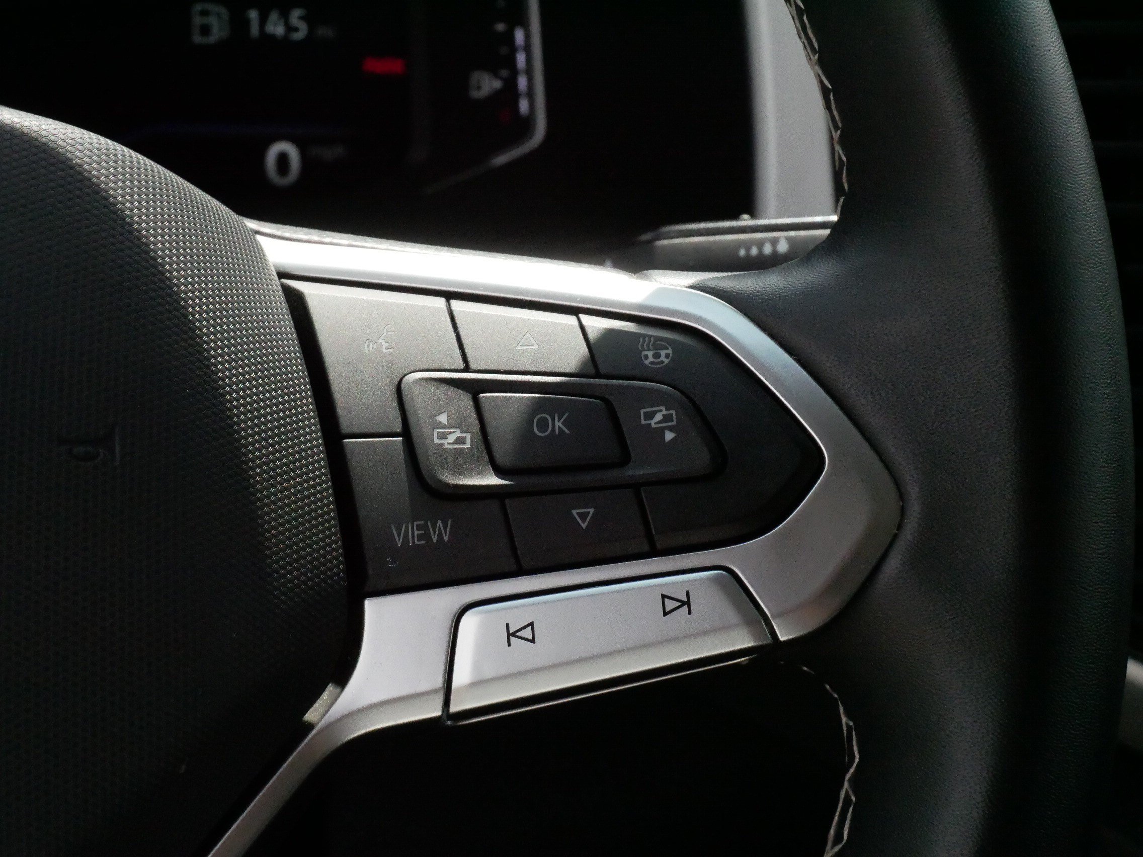 Certified 2023 Volkswagen Atlas SEL AWD/4WD image 25