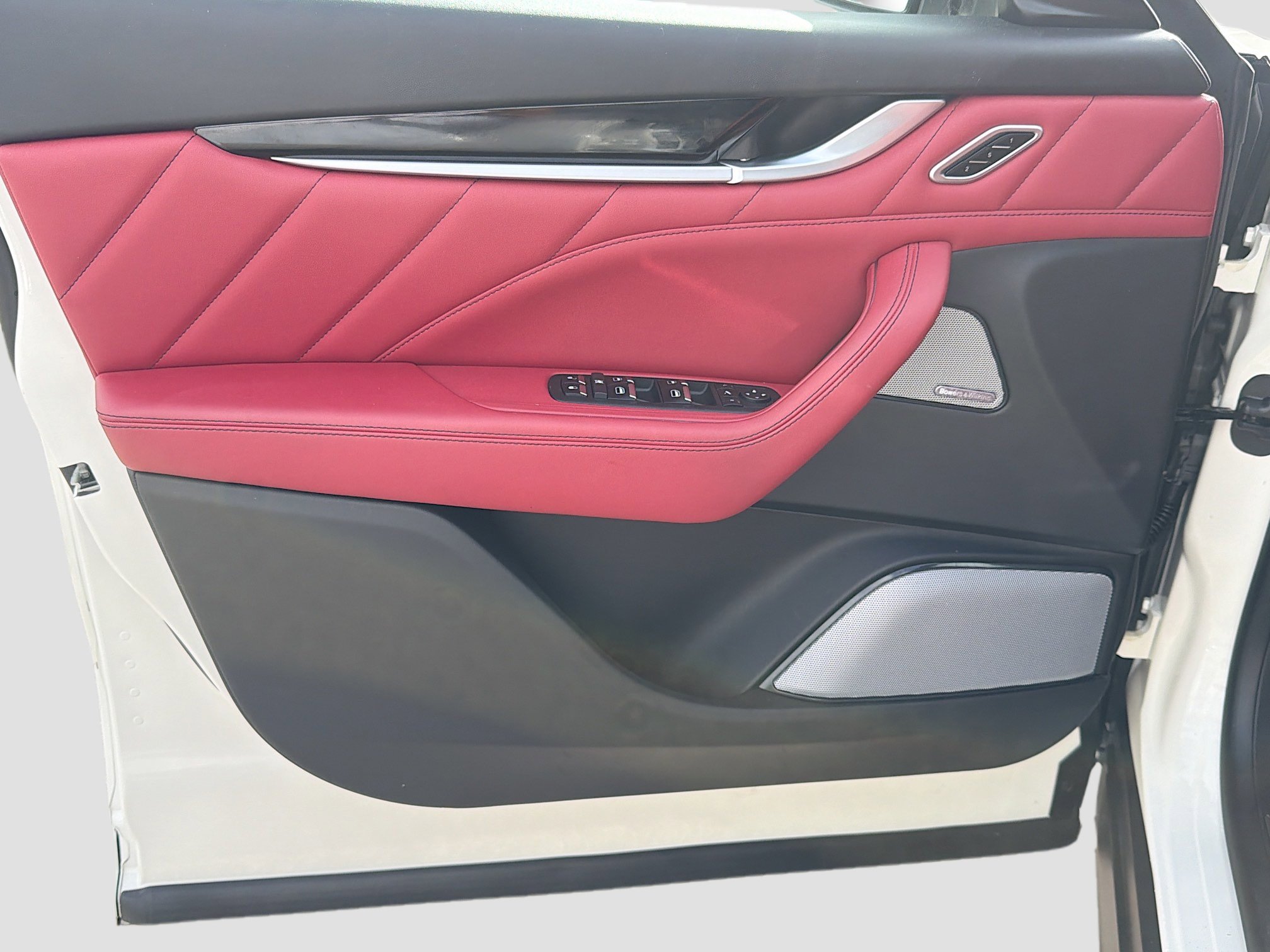 Certified 2023 Maserati Levante Modena image 22