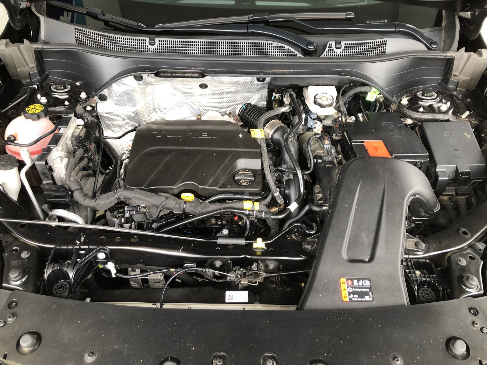 Used 2025 Chevrolet Trax RS w/ Driver Confidence Package FWD image 3