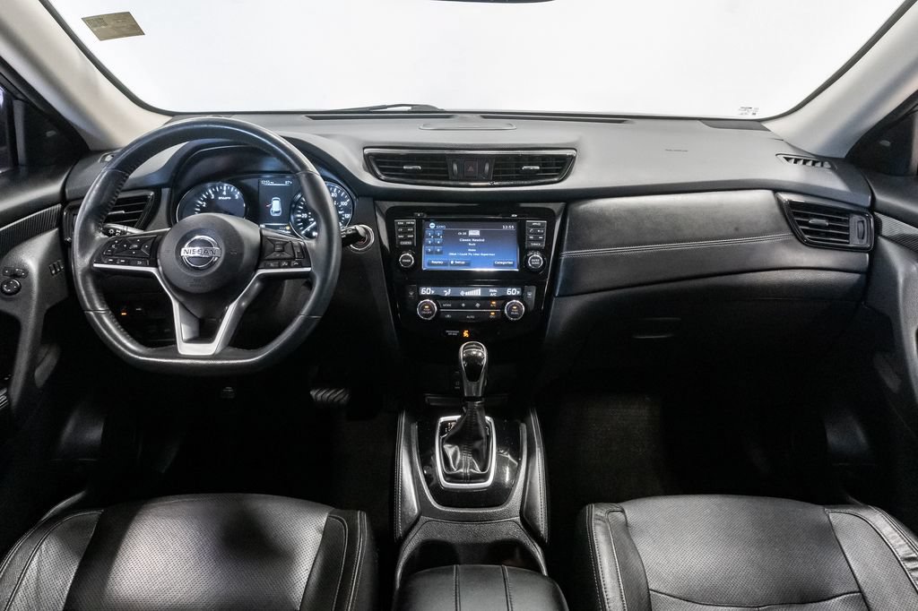Used 2017 Nissan Rogue SL w/ SL Premium Package AWD/4WD image 26