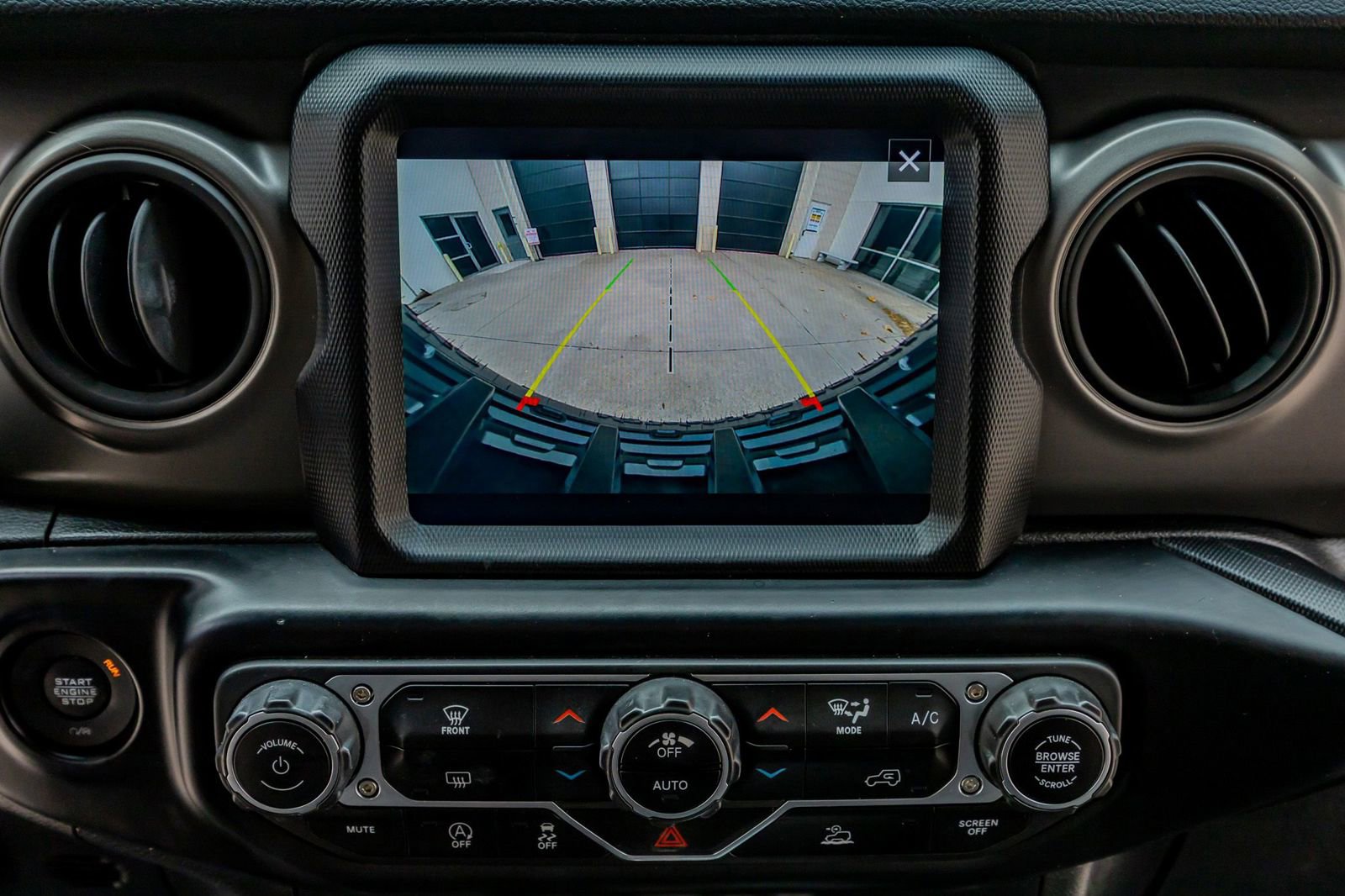 Used 2022 Jeep Wrangler Unlimited Sport image 25