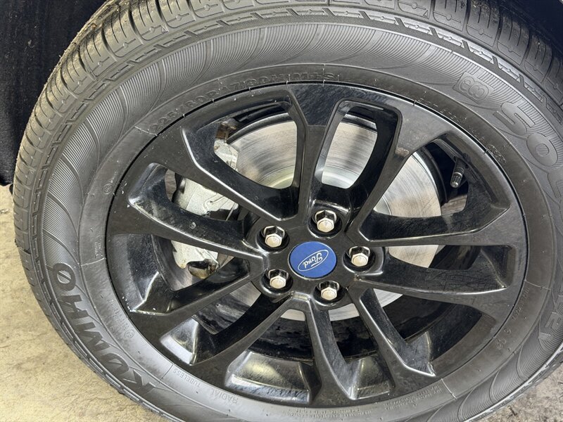 Used 2020 Ford Escape SE Sport FWD image 10