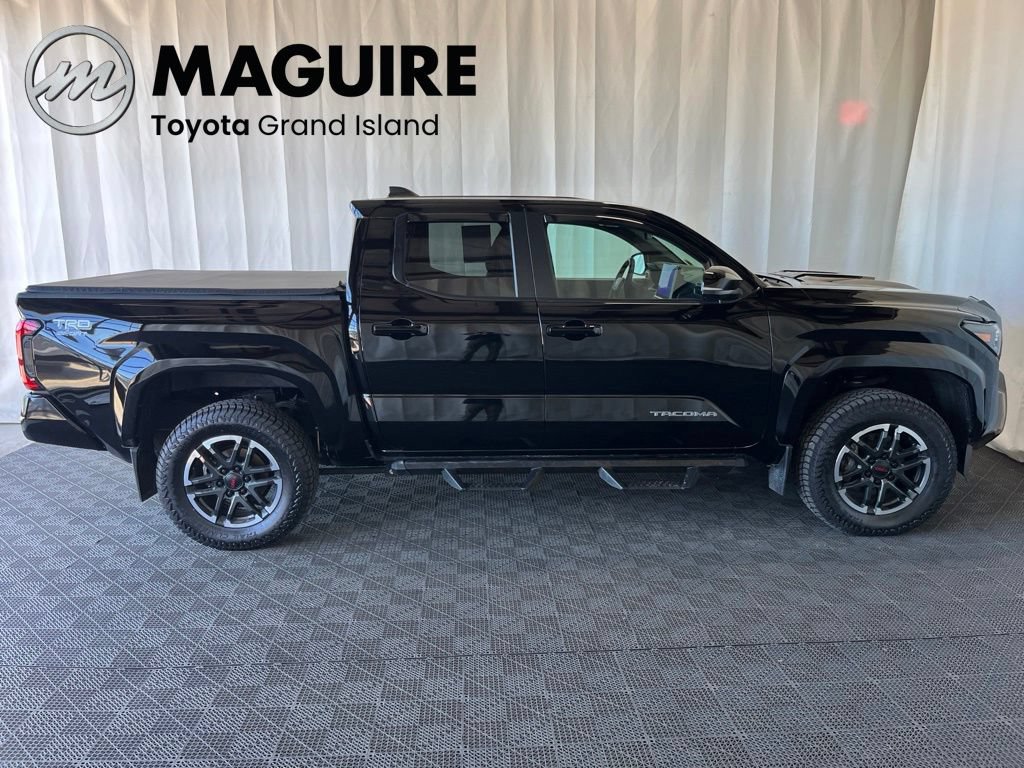 Used 2024 Toyota Tacoma TRD Sport w/ TRD Sport Upgrade Package AWD/4WD image 2