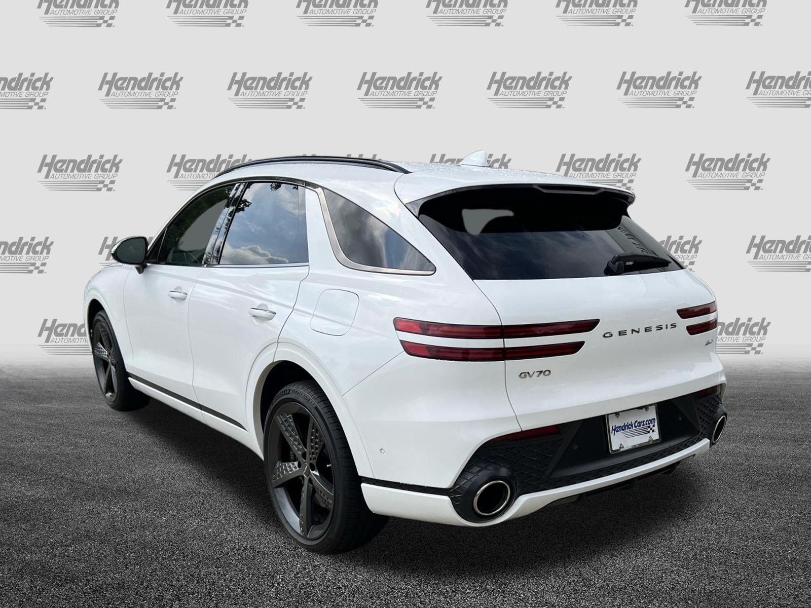 Used 2023 Genesis GV70 2.5T w/ Sport Prestige Package AWD/4WD image 7