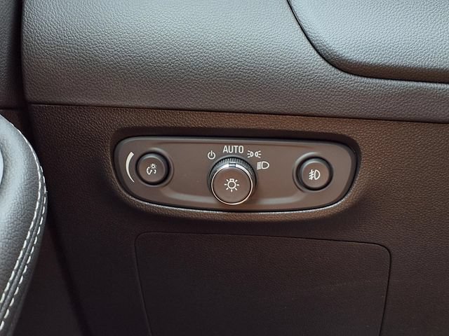 Used 2023 Buick Encore GX Select w/ Safety Package II AWD/4WD image 11
