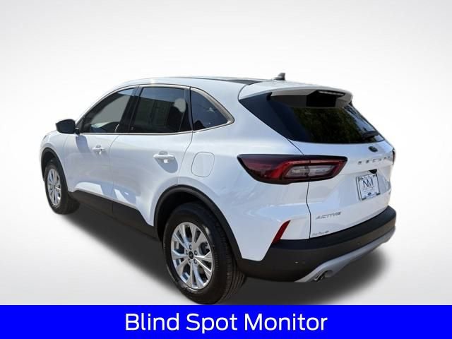 Used 2025 Ford Escape Active w/ Active Premium Tech Pack image 5