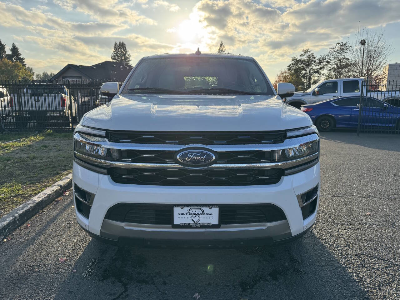 Used 2024 Ford Expedition Max Limited image 4