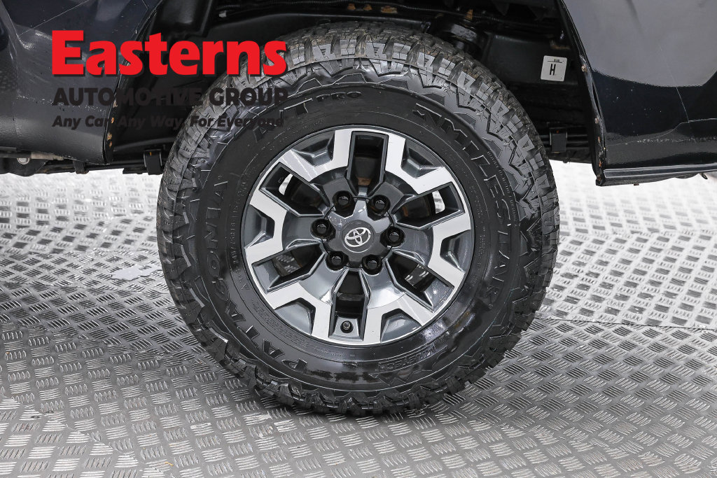 Used 2023 Toyota Tacoma SR AWD/4WD image 34