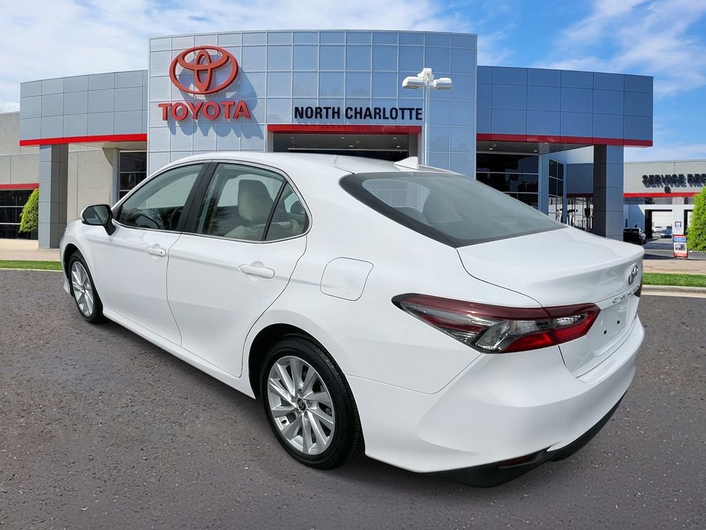 Used 2024 Toyota Camry LE image 8