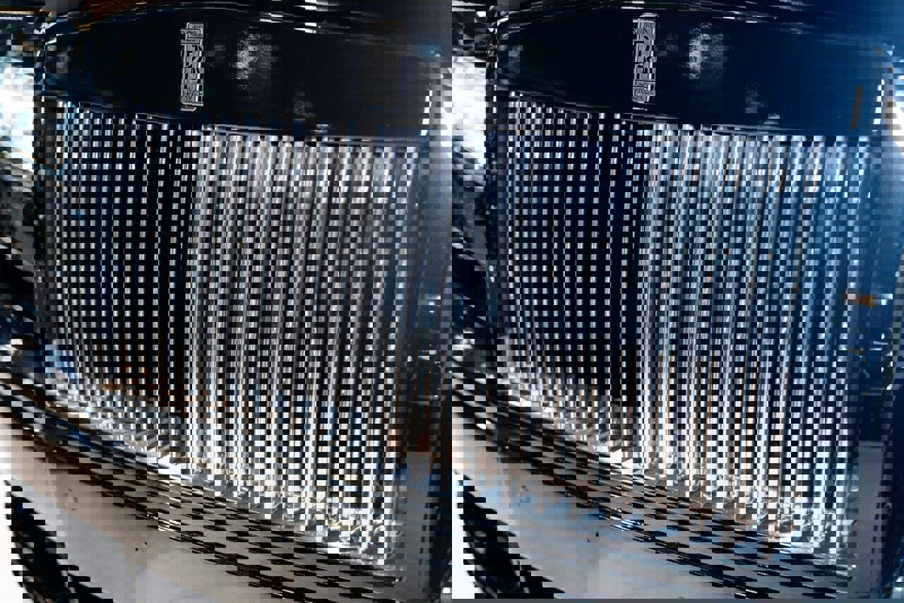 Used 2015 Rolls-Royce Phantom Drophead Coupe image 28