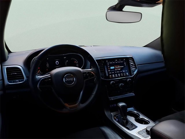 Used 2022 Jeep Grand Cherokee Laredo X image 11