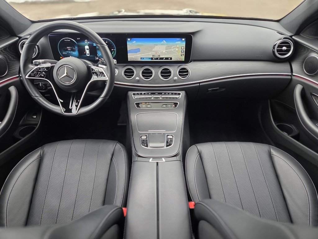 Used 2022 Mercedes-Benz E 350 4MATIC Sedan image 12