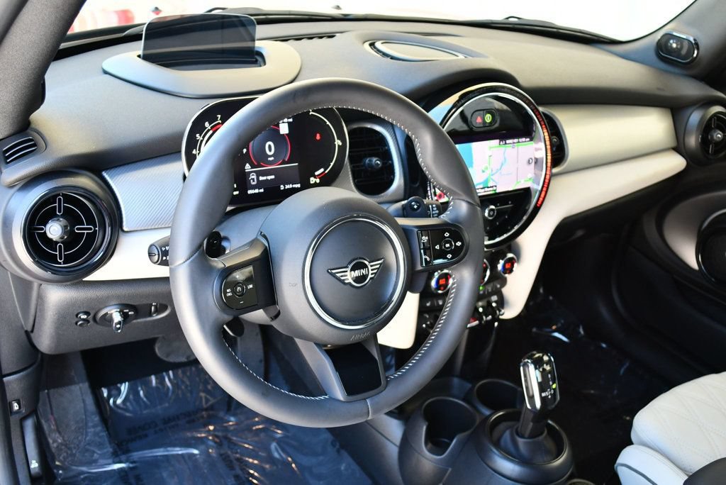 Used 2024 MINI Cooper S FWD image 57