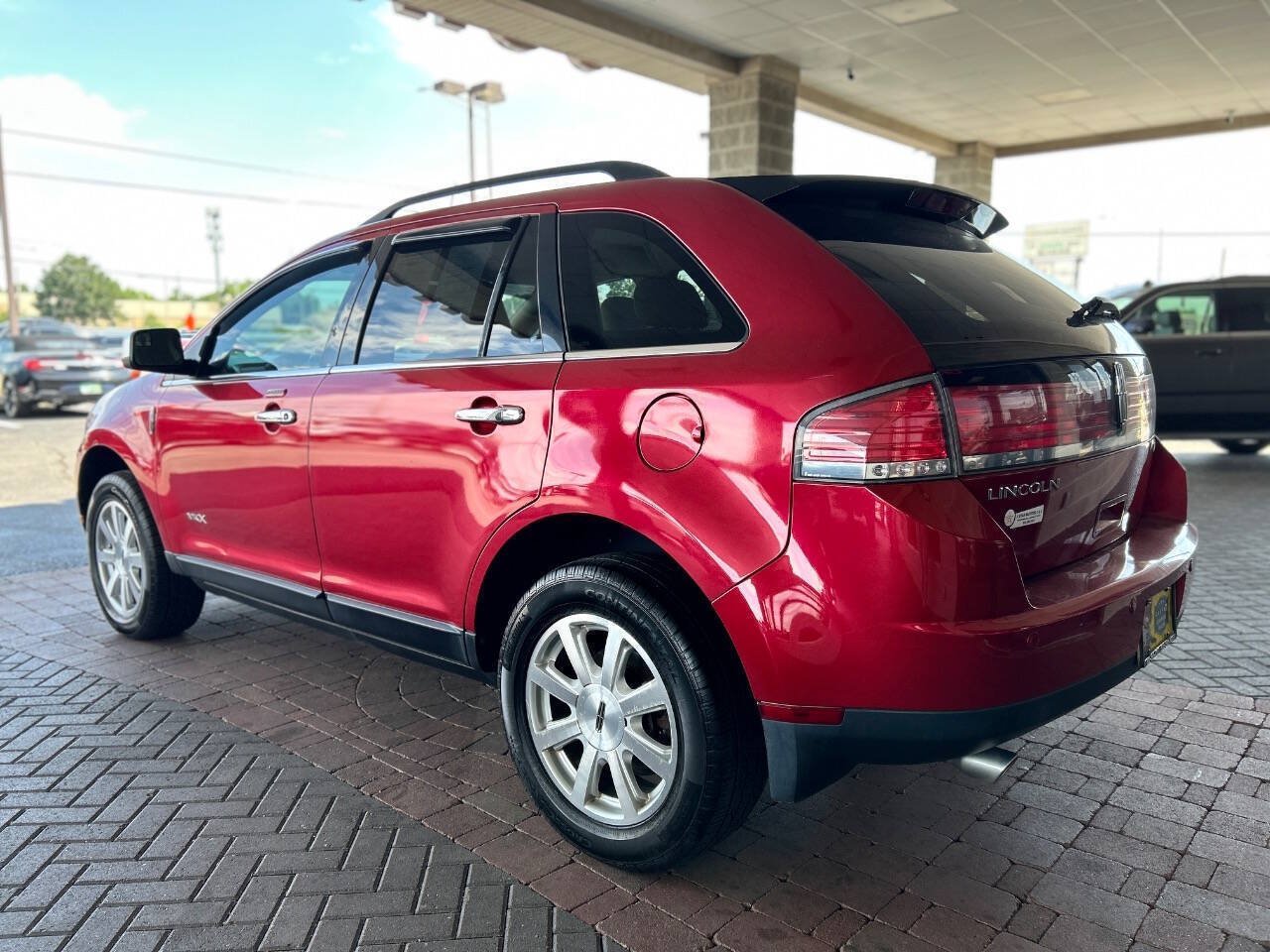 Used 2010 Lincoln MKX 2WD image 8