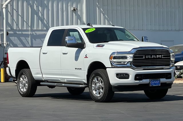 Used 2024 RAM 2500 Laramie AWD/4WD image 2