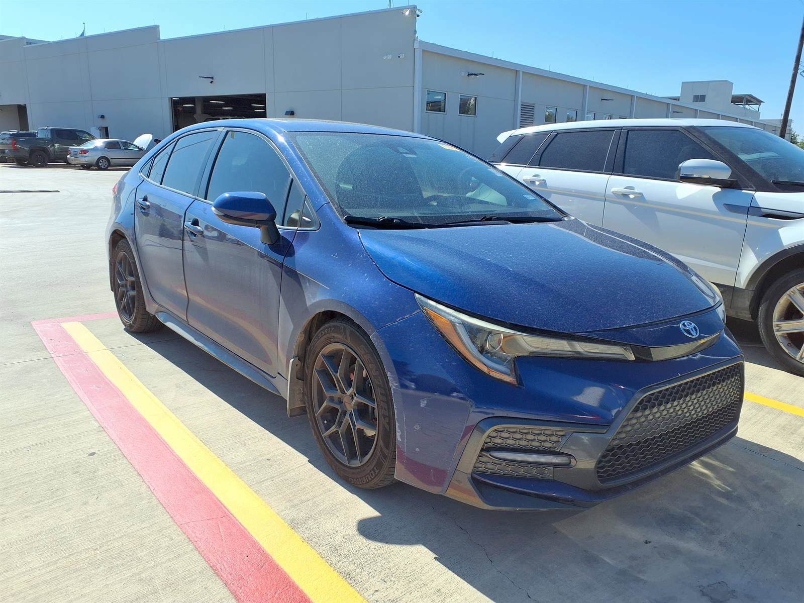 Used 2020 Toyota Corolla XSE FWD image 4