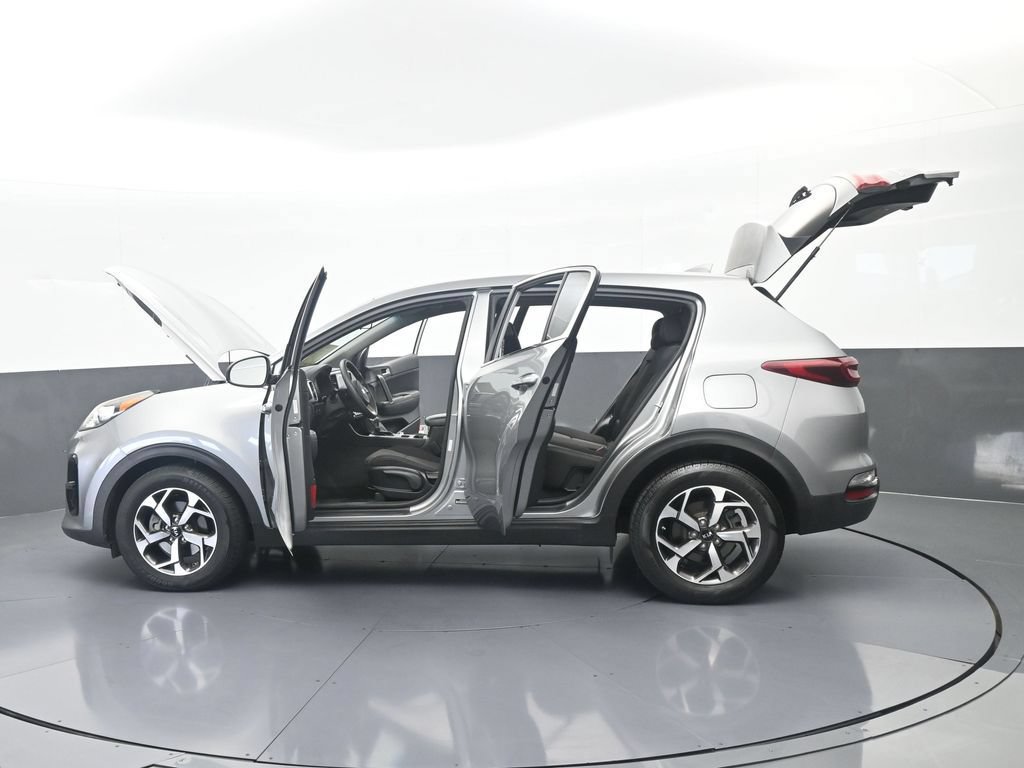 Used 2022 Kia Sportage LX FWD image 3