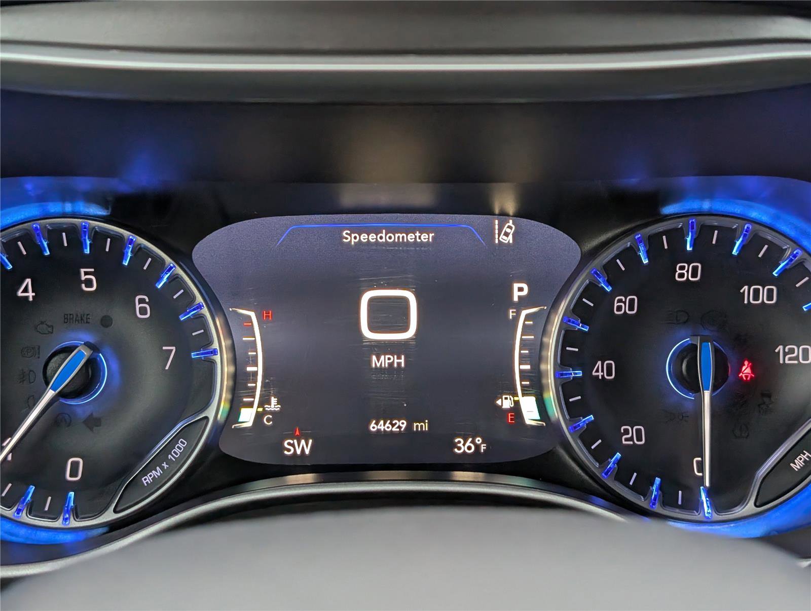 Used 2024 Chrysler Pacifica Touring-L image 28