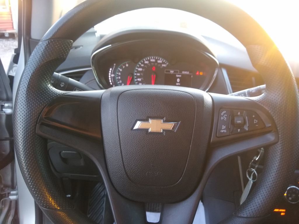 Used 2018 Chevrolet Trax LS image 13