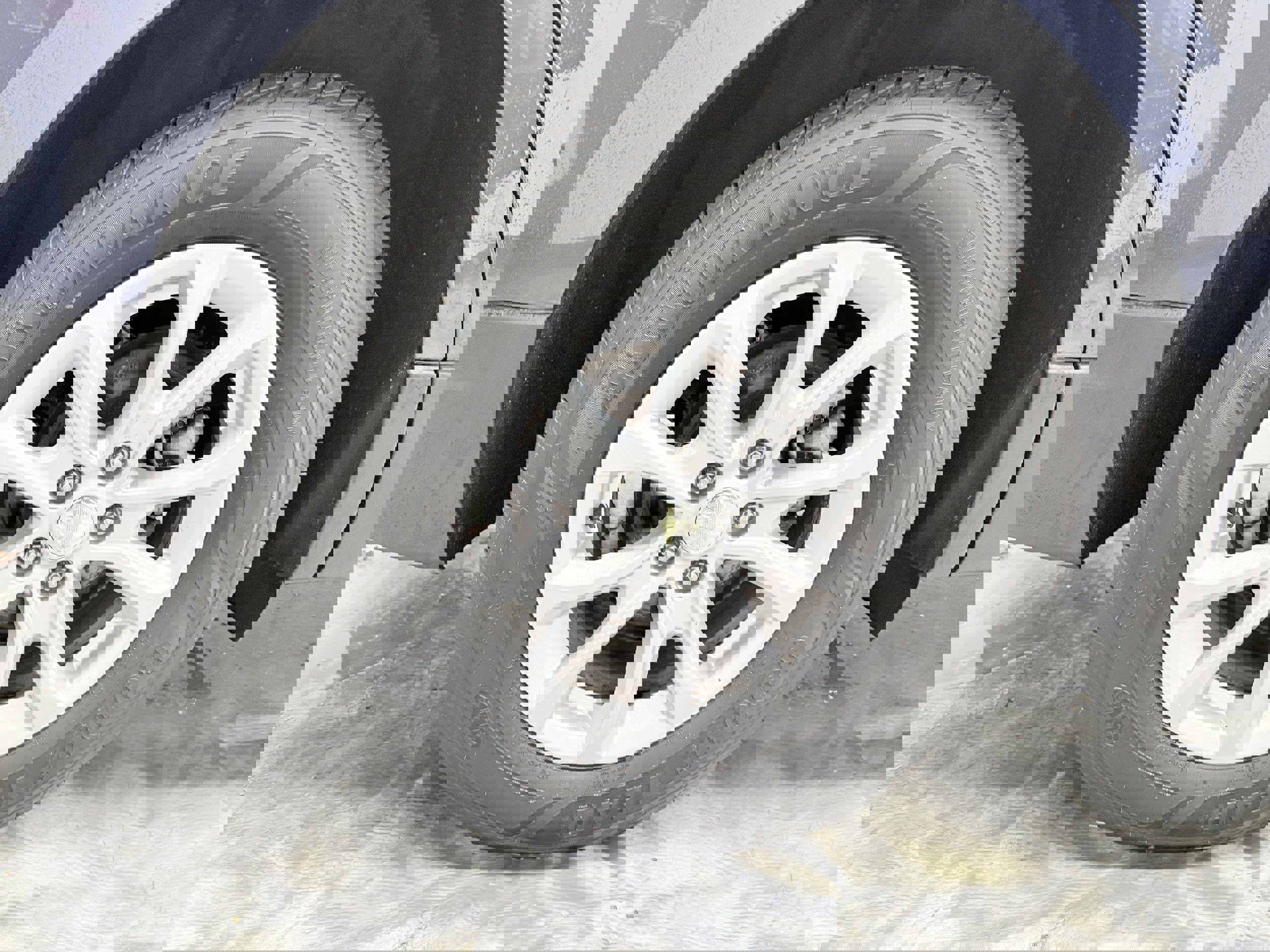 Used 2018 Chevrolet Equinox LT image 30