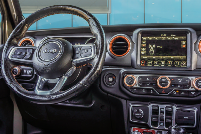 Used 2020 Jeep Gladiator Mojave AWD/4WD image 34