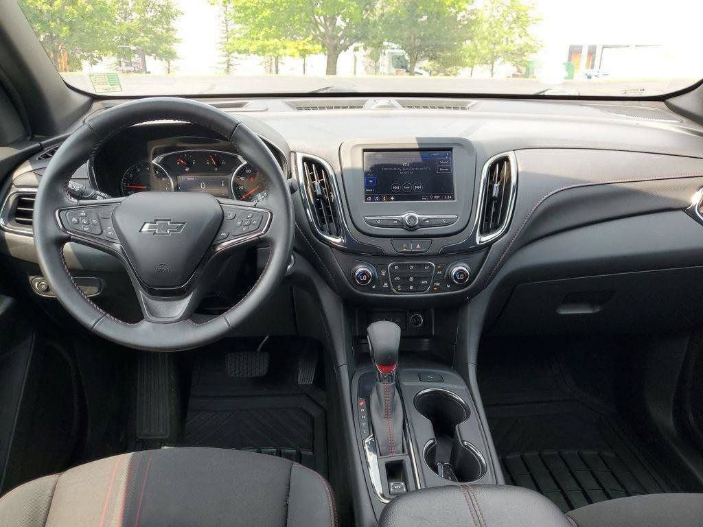 Used 2022 Chevrolet Equinox RS FWD image 25