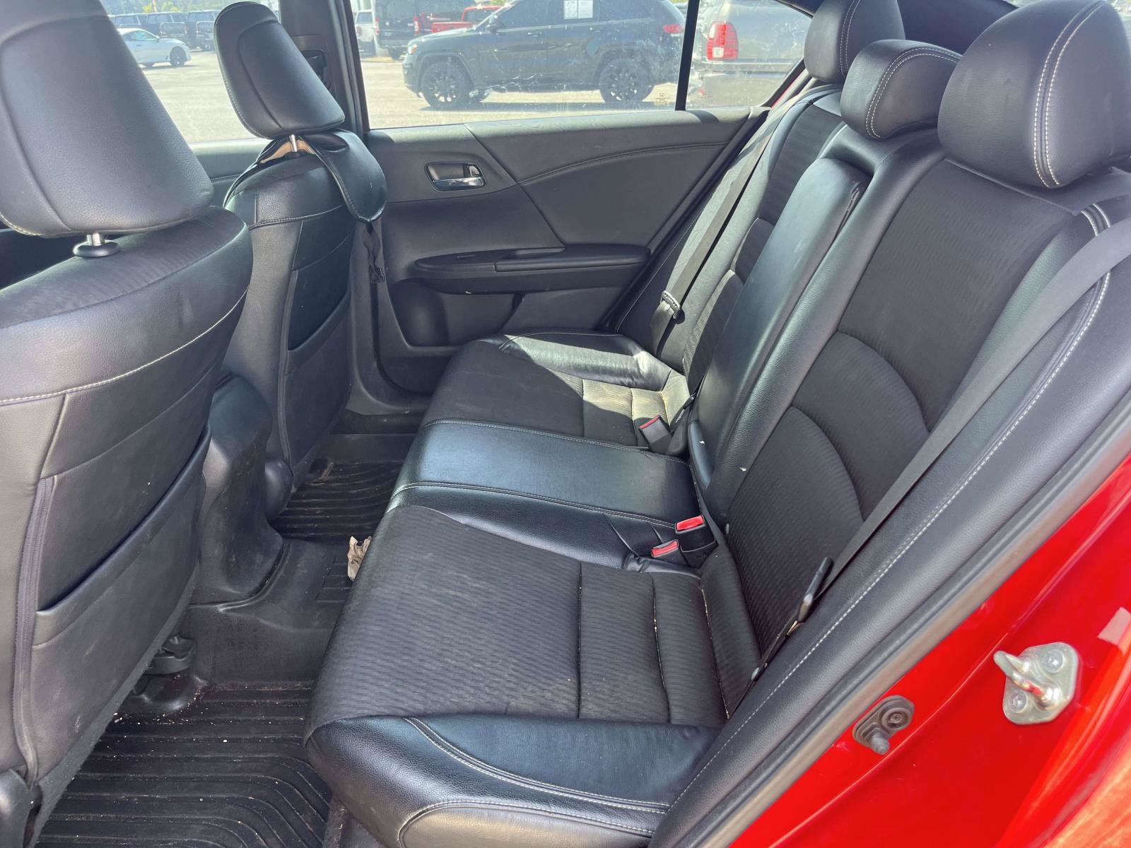 Used 2016 Honda Accord Sport image 10