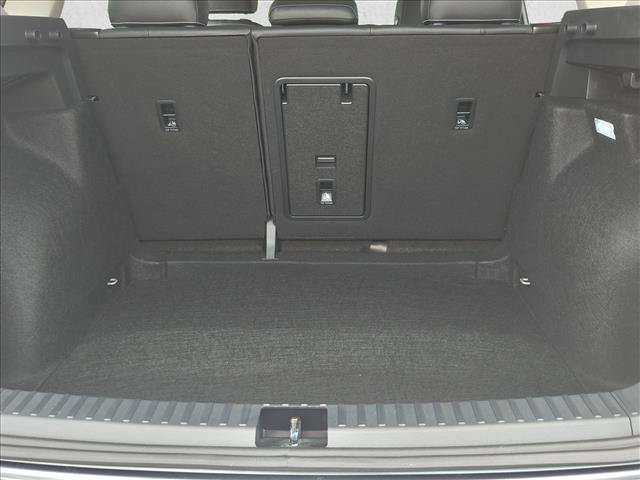 Used 2024 Volkswagen Taos SE FWD image 6