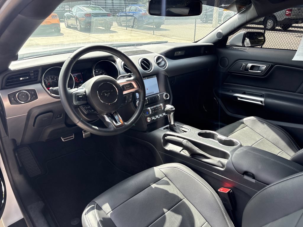 Used 2018 Ford Mustang GT Premium w/ Enhanced Security Package RWD image 6