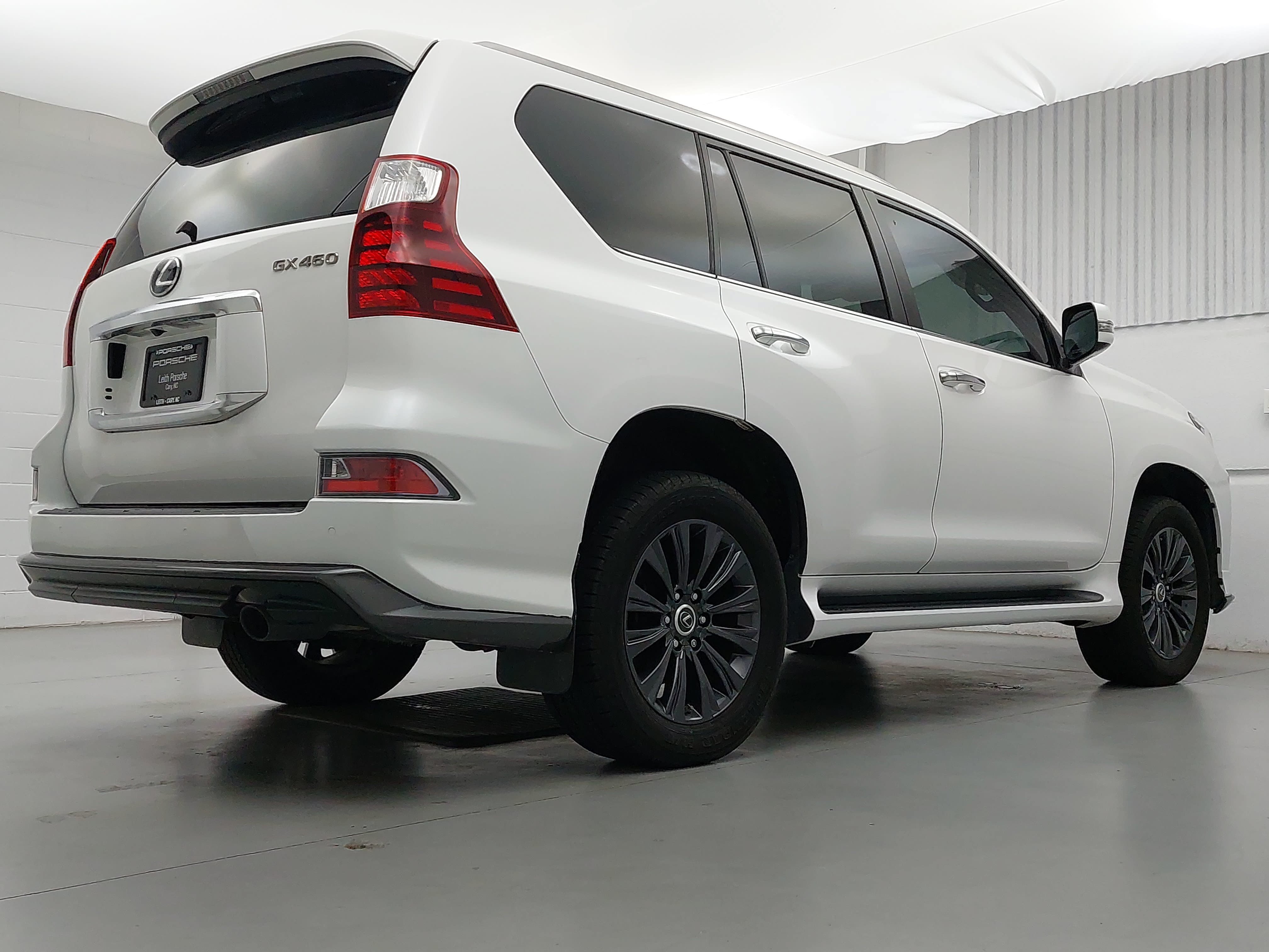 Used 2021 Lexus GX 460 Premium w/ Accessory Package AWD/4WD image 7