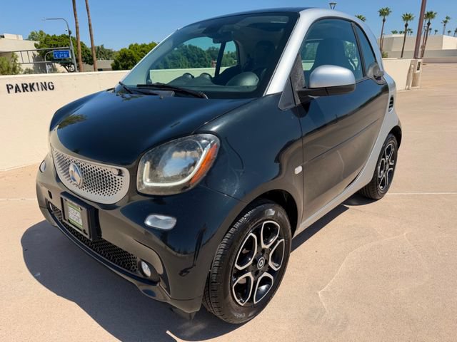Used 2016 smart fortwo Prime RWD image 3