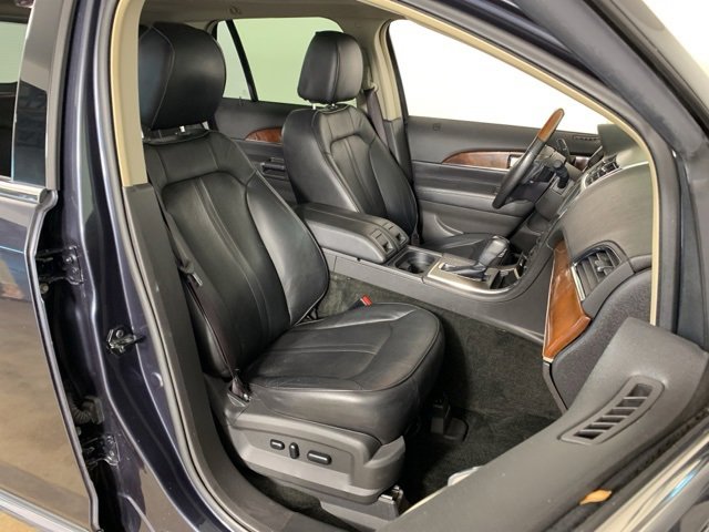 Used 2013 Lincoln MKX AWD image 36