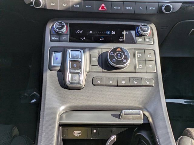 Used 2025 Hyundai Palisade Calligraphy image 16