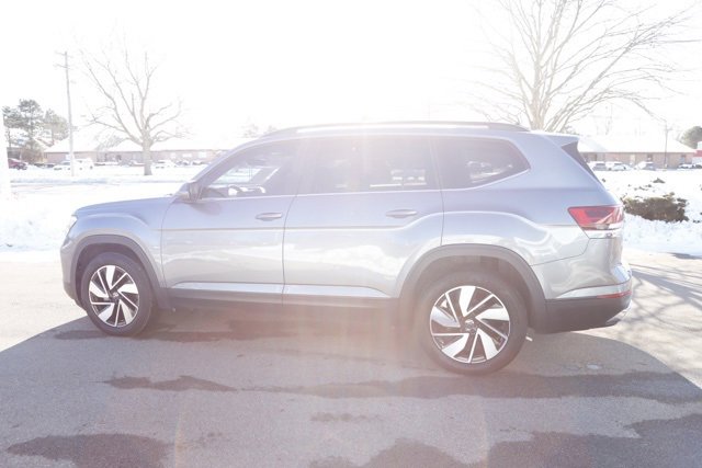 Used 2024 Volkswagen Atlas SE image 11