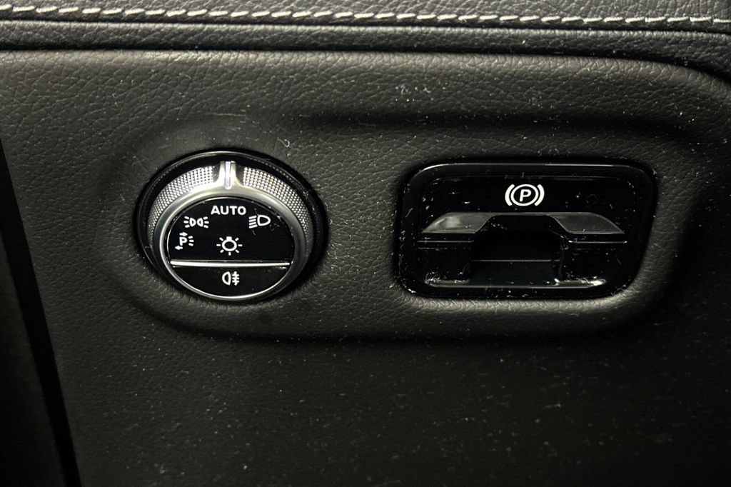 Certified 2023 Mercedes-Benz EQE 350+ 4MATIC SUV image 35