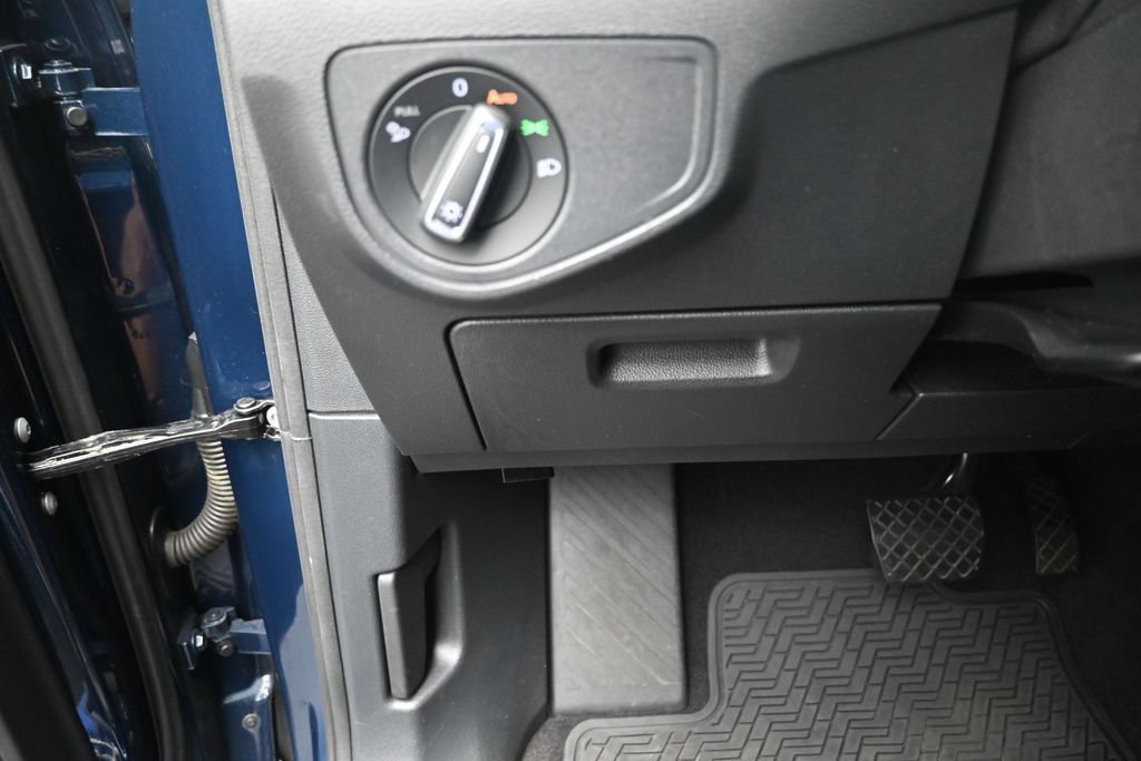 Used 2022 Volkswagen Atlas SE FWD image 16