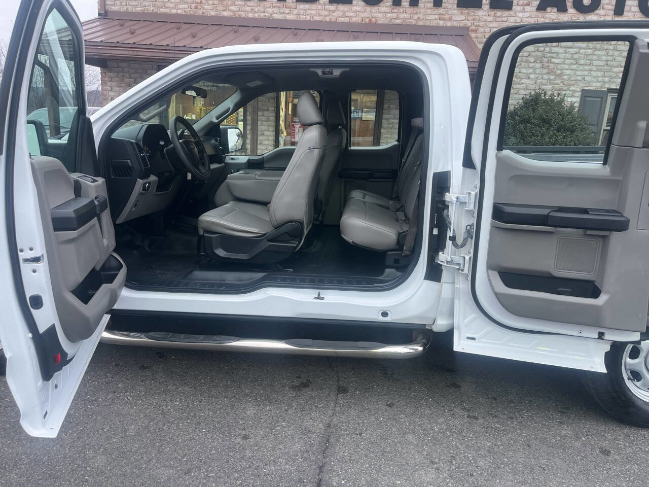 Used 2016 Ford F150 XL w/ Equipment Group 101A Mid image 12