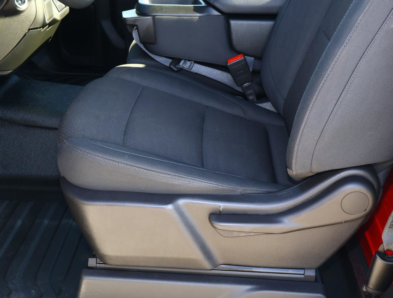 Used 2025 Chevrolet Silverado 1500 W/T RWD image 11