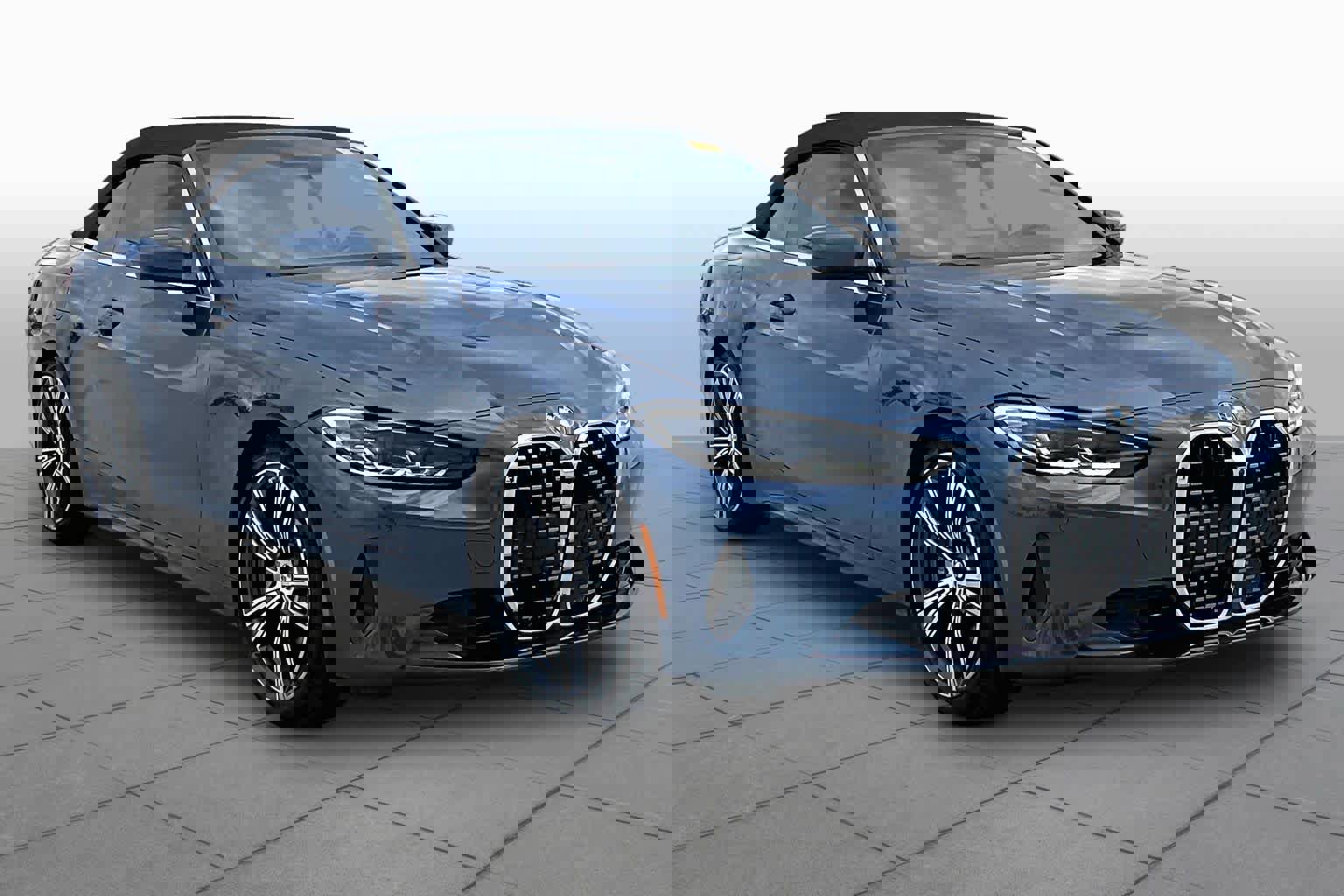 Used 2021 BMW 430i Convertible image 3