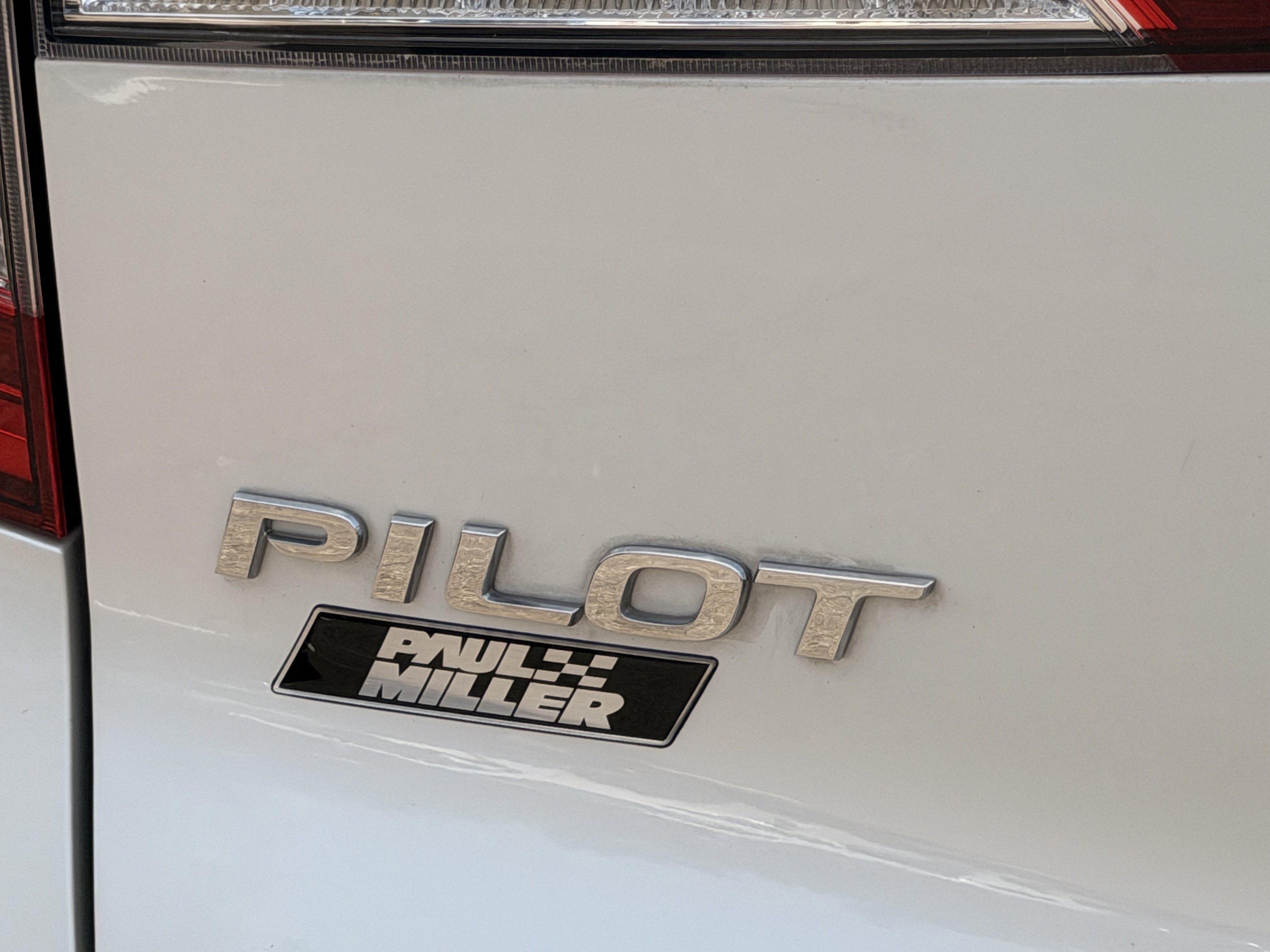 Certified 2019 Honda Pilot Touring image 27
