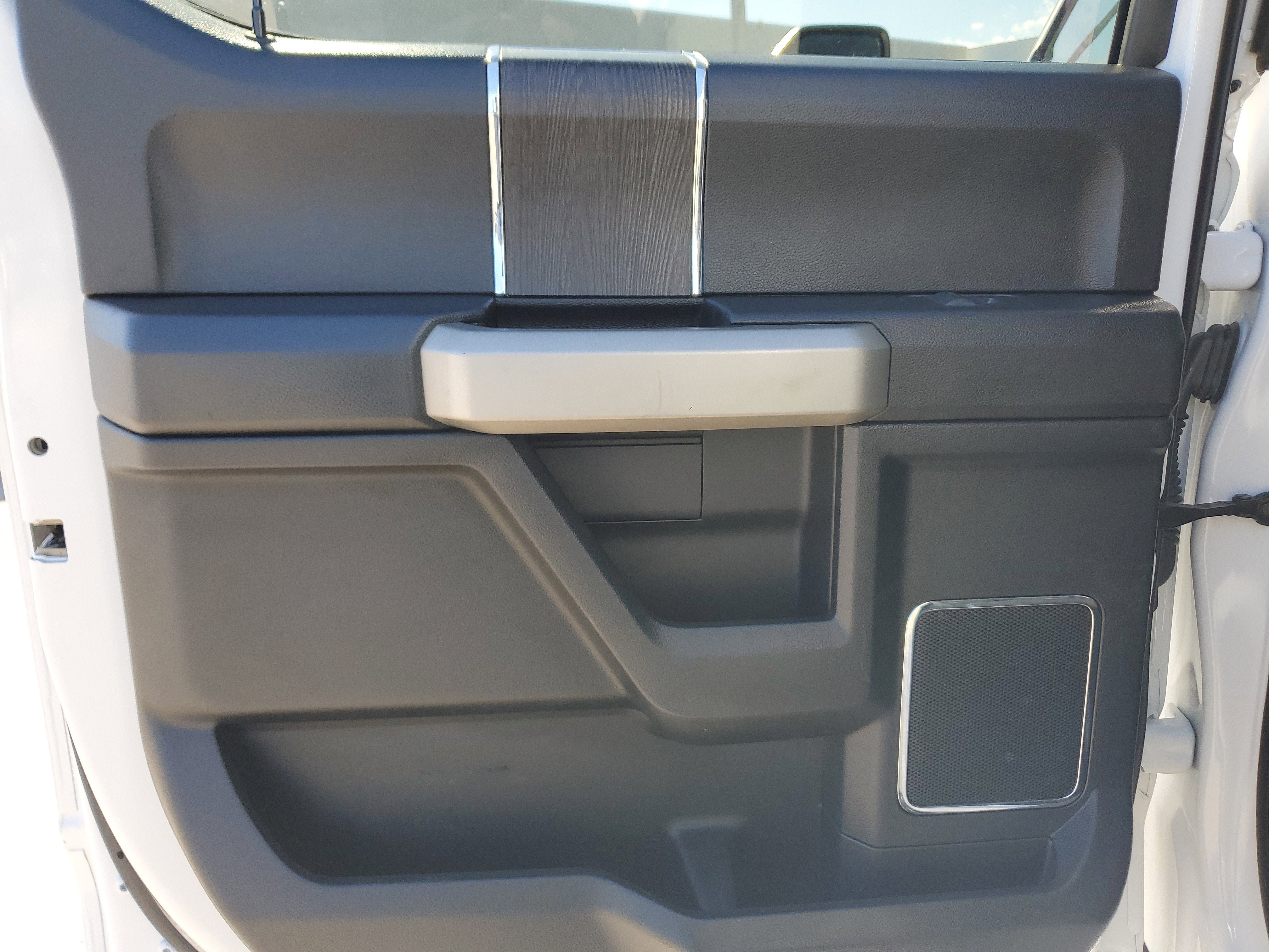 Used 2021 Ford F250 Lariat w/ Lariat Value Package image 26