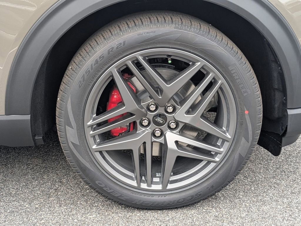 New 2026 Ford Explorer ST w/ Sun And Sound Package image 11