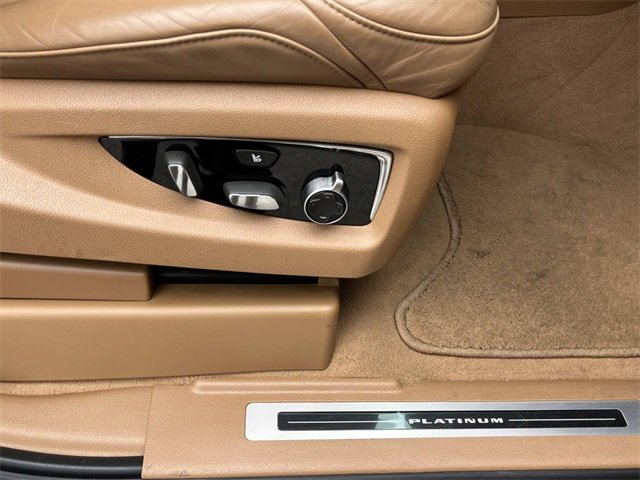 Used 2016 Cadillac Escalade Platinum image 26